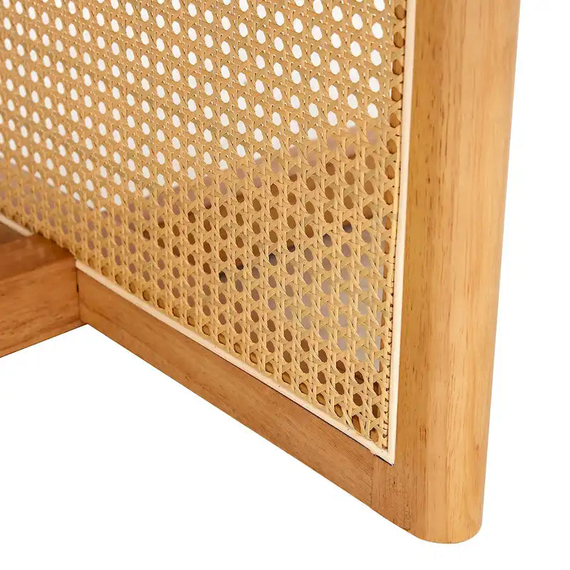 Round Wood & Rattan-Style Coffee Table, Red / Natural Wood, 1-Person Use