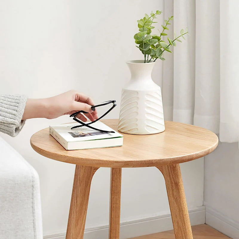 Natural Oak Round End Table, Single-Use Side Table