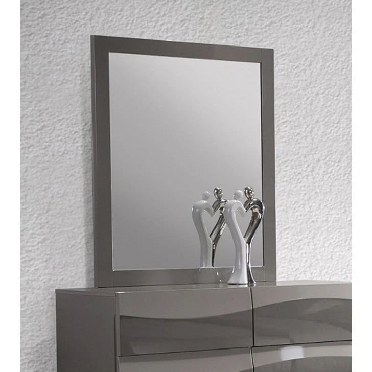 High Gloss Grey Queen Bedroom Set, 4-Piece